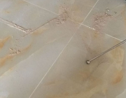 增城瓷砖空鼓维修公司分享粘合剂选择不当在瓷砖铺贴过程中可能导致以下问题